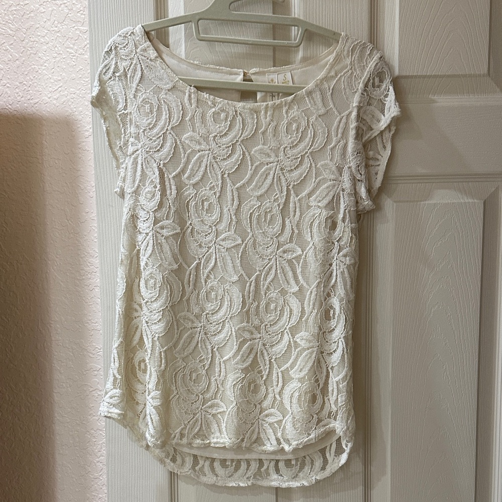 Adiva Cream Floral Lace Blouse